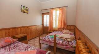 Гостиница Pribrezhniy Guest House Якорная Щель Стандартный трехместный номер-4