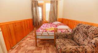 Гостиница Pribrezhniy Guest House Якорная Щель Двухместный номер с 2 отдельными кроватями и дополнительной кроватью-3